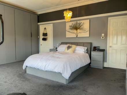 121 Chadderton Park Road, Oldham, Image 27