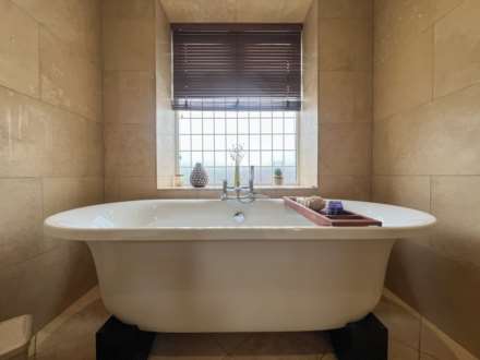 121 Chadderton Park Road, Oldham, Image 34