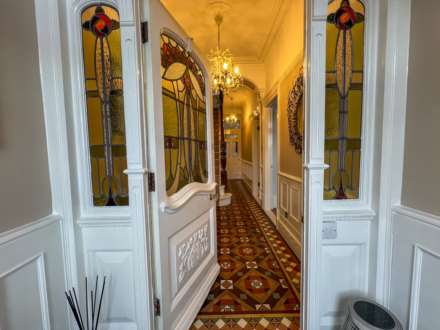 121 Chadderton Park Road, Oldham, Image 4