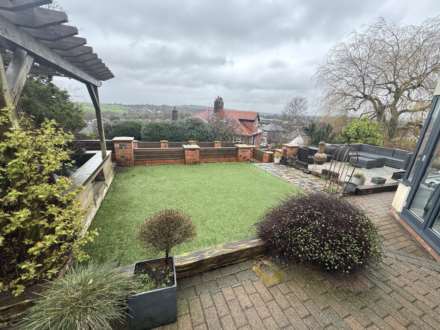 121 Chadderton Park Road, Oldham, Image 41