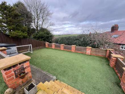 121 Chadderton Park Road, Oldham, Image 46