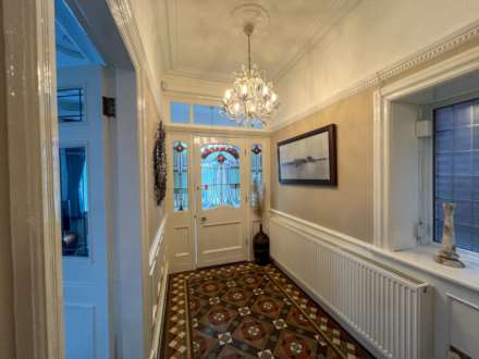 121 Chadderton Park Road, Oldham, Image 6