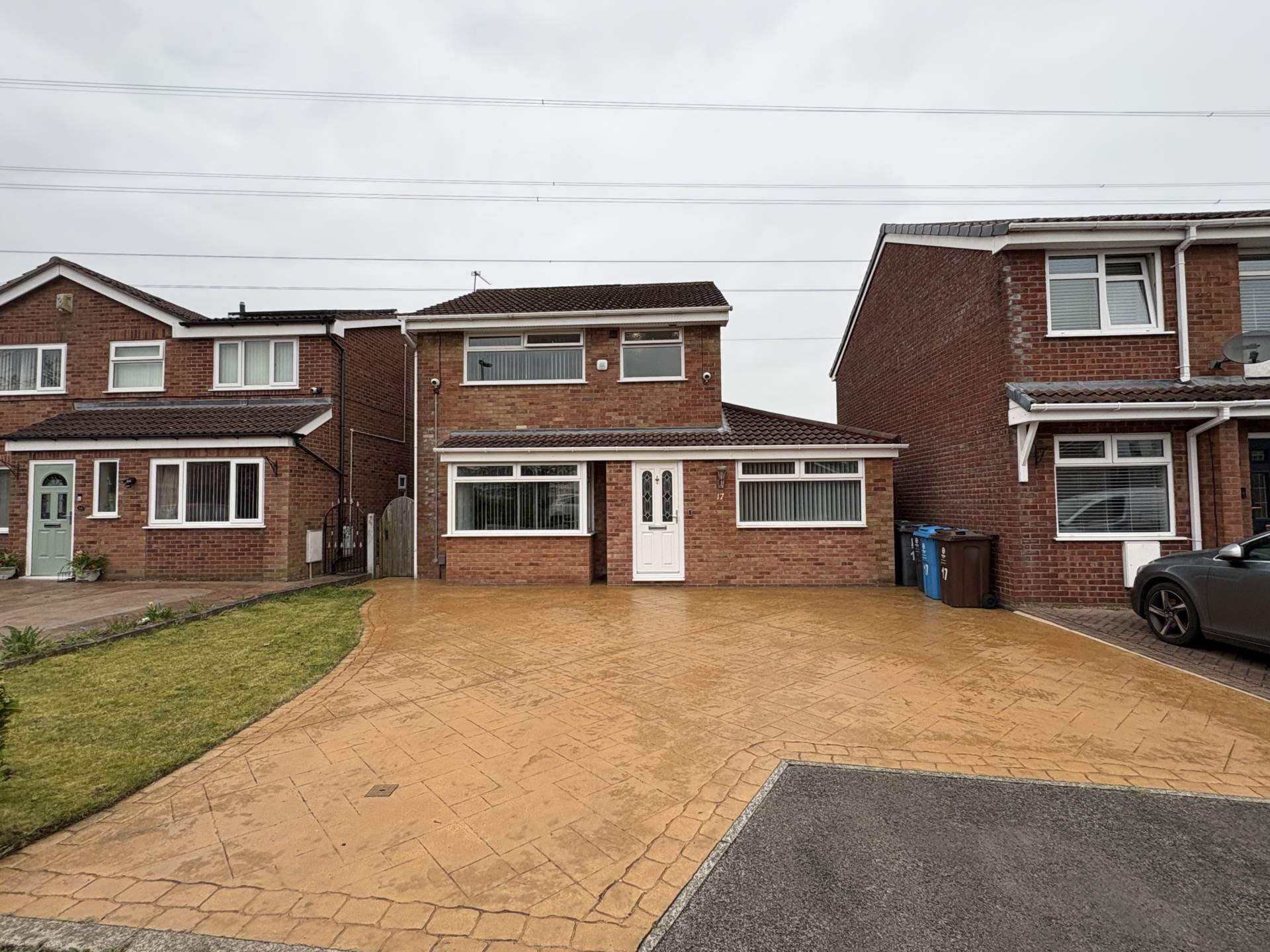 17 Cherrywood, Oldham, OL9 9TX, Image 1