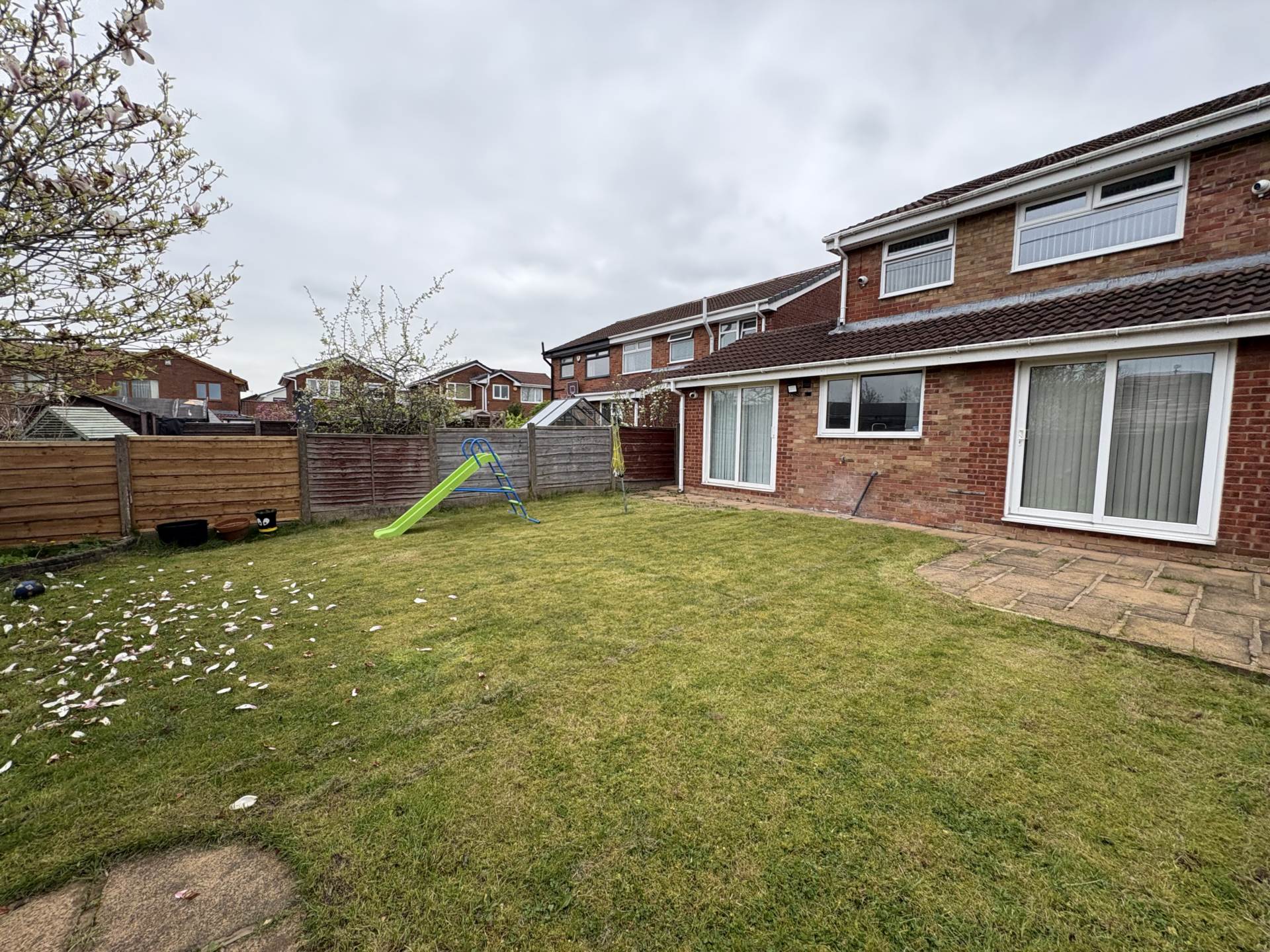 17 Cherrywood, Oldham, OL9 9TX, Image 31
