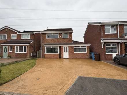 17 Cherrywood, Oldham, OL9 9TX