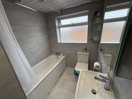 17 Cherrywood, Oldham, OL9 9TX, Image 28