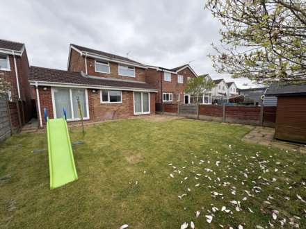 17 Cherrywood, Oldham, OL9 9TX, Image 30