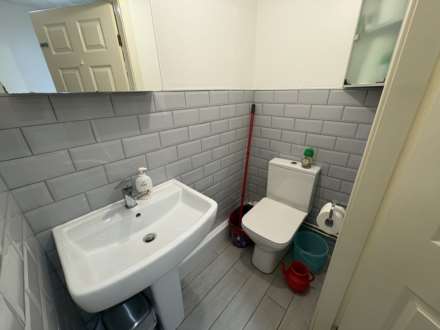 17 Cherrywood, Oldham, OL9 9TX, Image 8