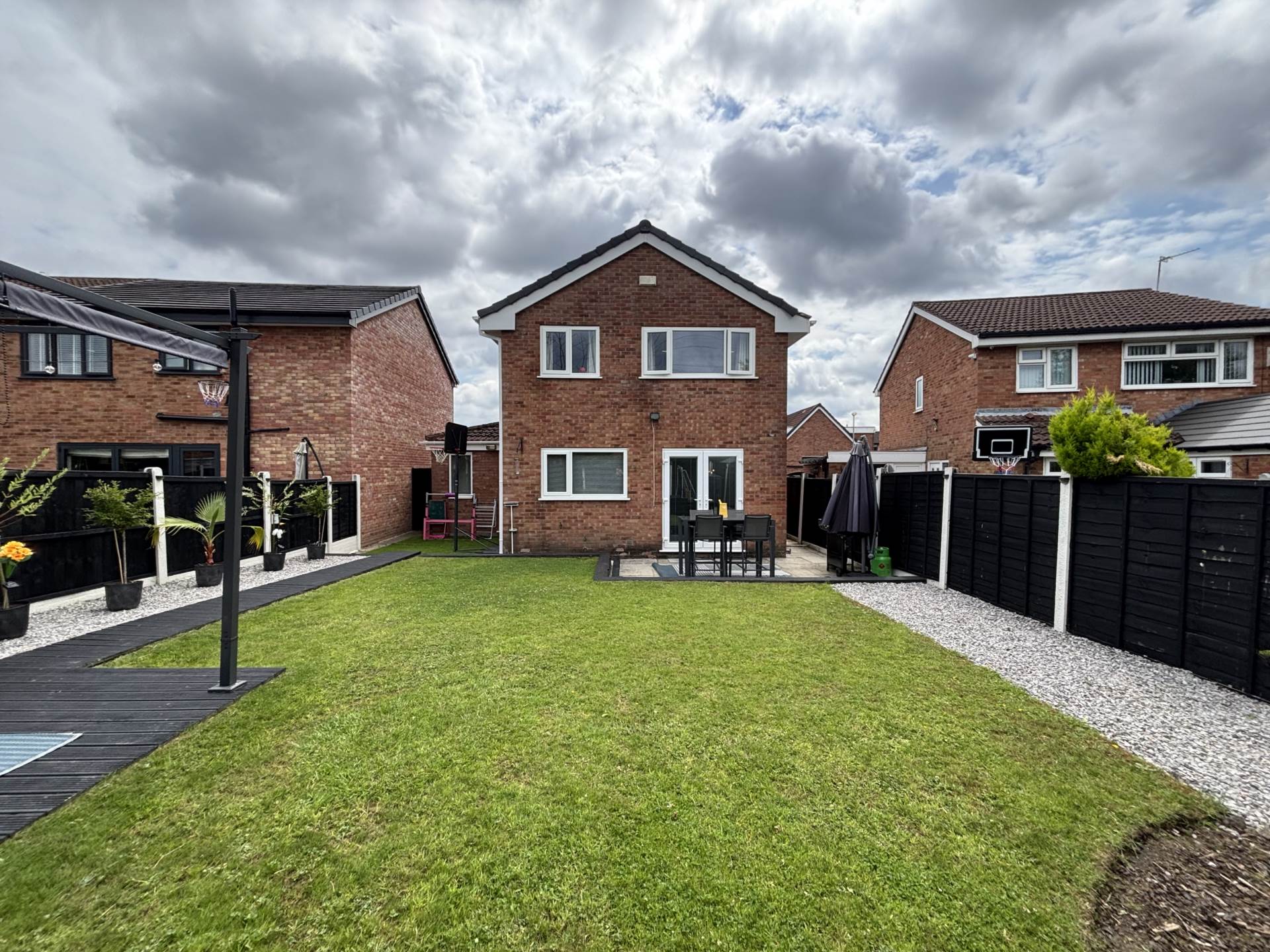 16 Redwood, Chadderton, OL9 9TG, Image 28