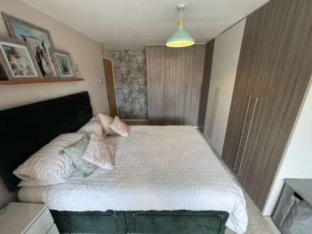 16 Redwood, Chadderton, OL9 9TG, Image 18