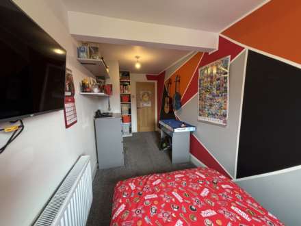 16 Redwood, Chadderton, OL9 9TG, Image 20