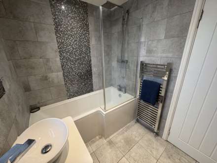 164 Denton Lane, Chadderton OL9 8PS, Image 18