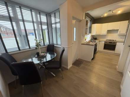 164 Denton Lane, Chadderton OL9 8PS, Image 9