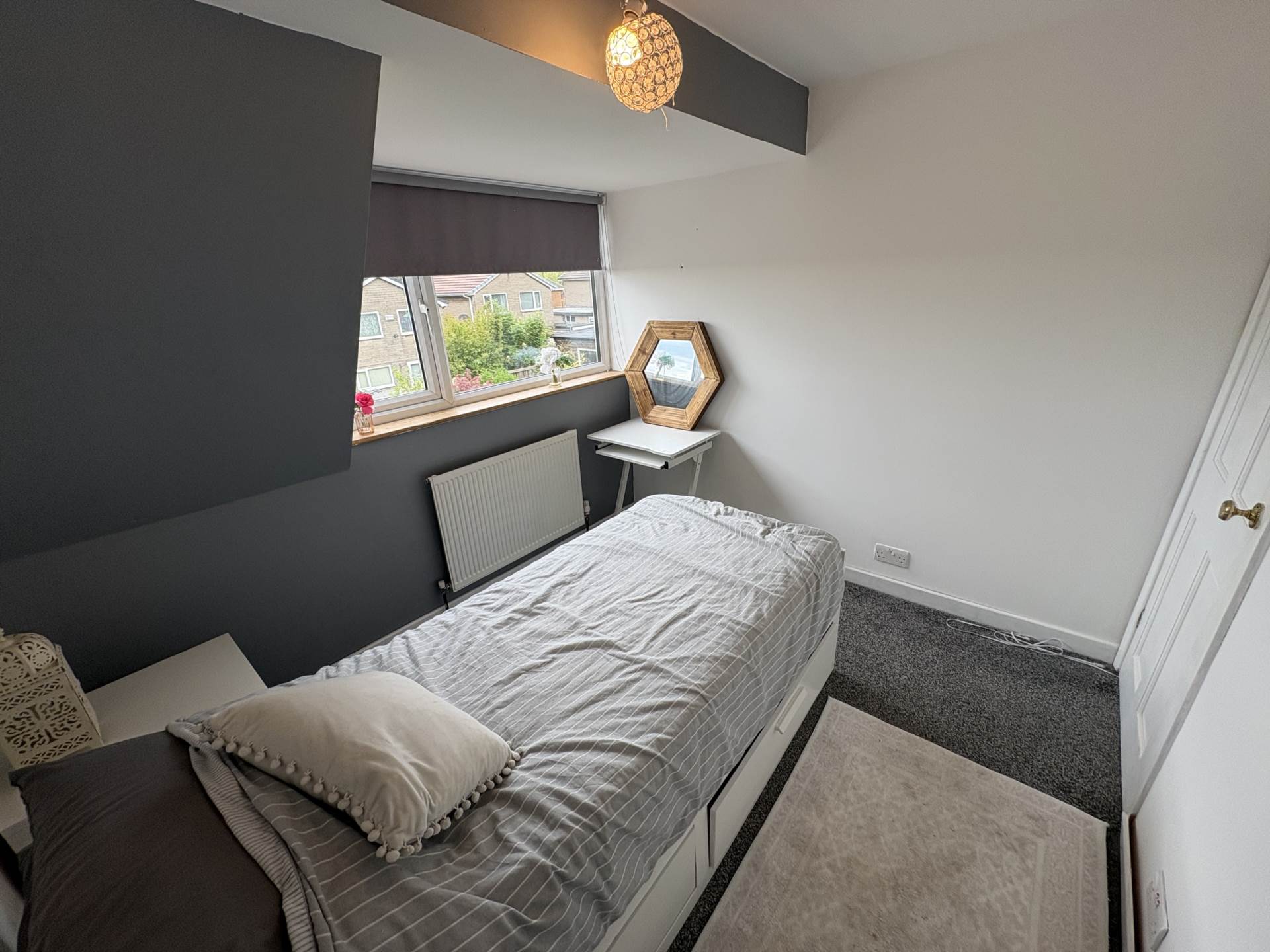 Lichfield Drive, Oldham, Image 15