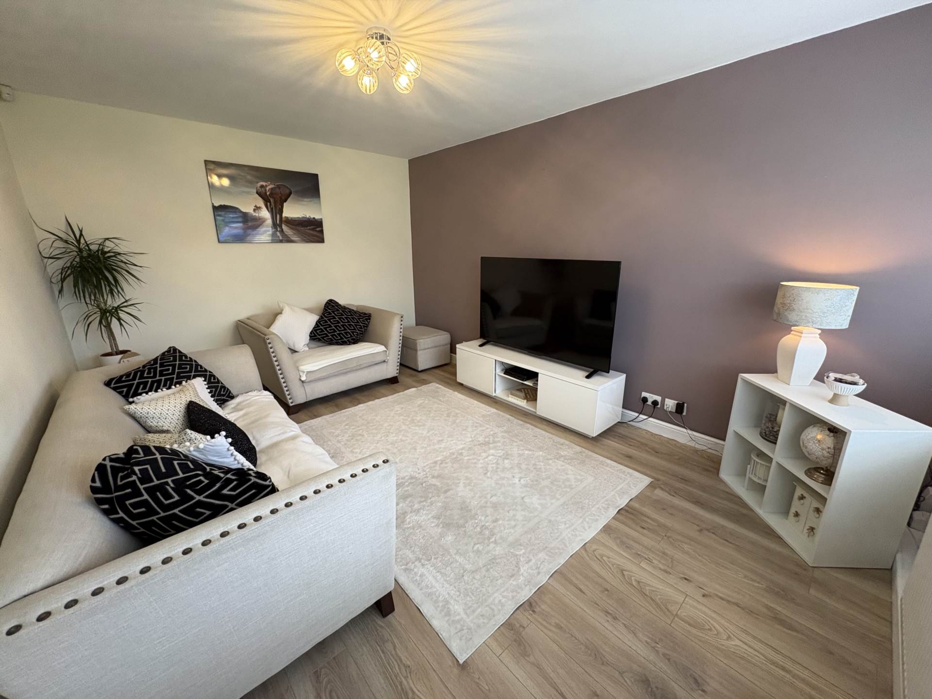 Lichfield Drive, Oldham, Image 3