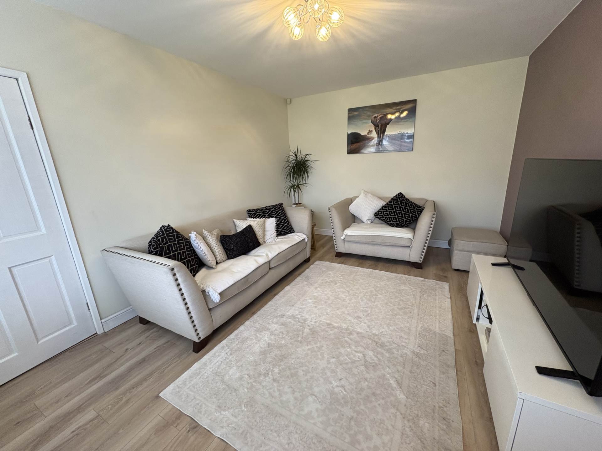 Lichfield Drive, Oldham, Image 5