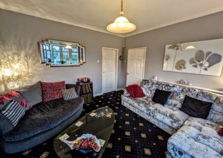 Derwent Drive, Chadderton, Image 3