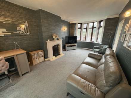 230 Broadway, Chadderton, Image 3