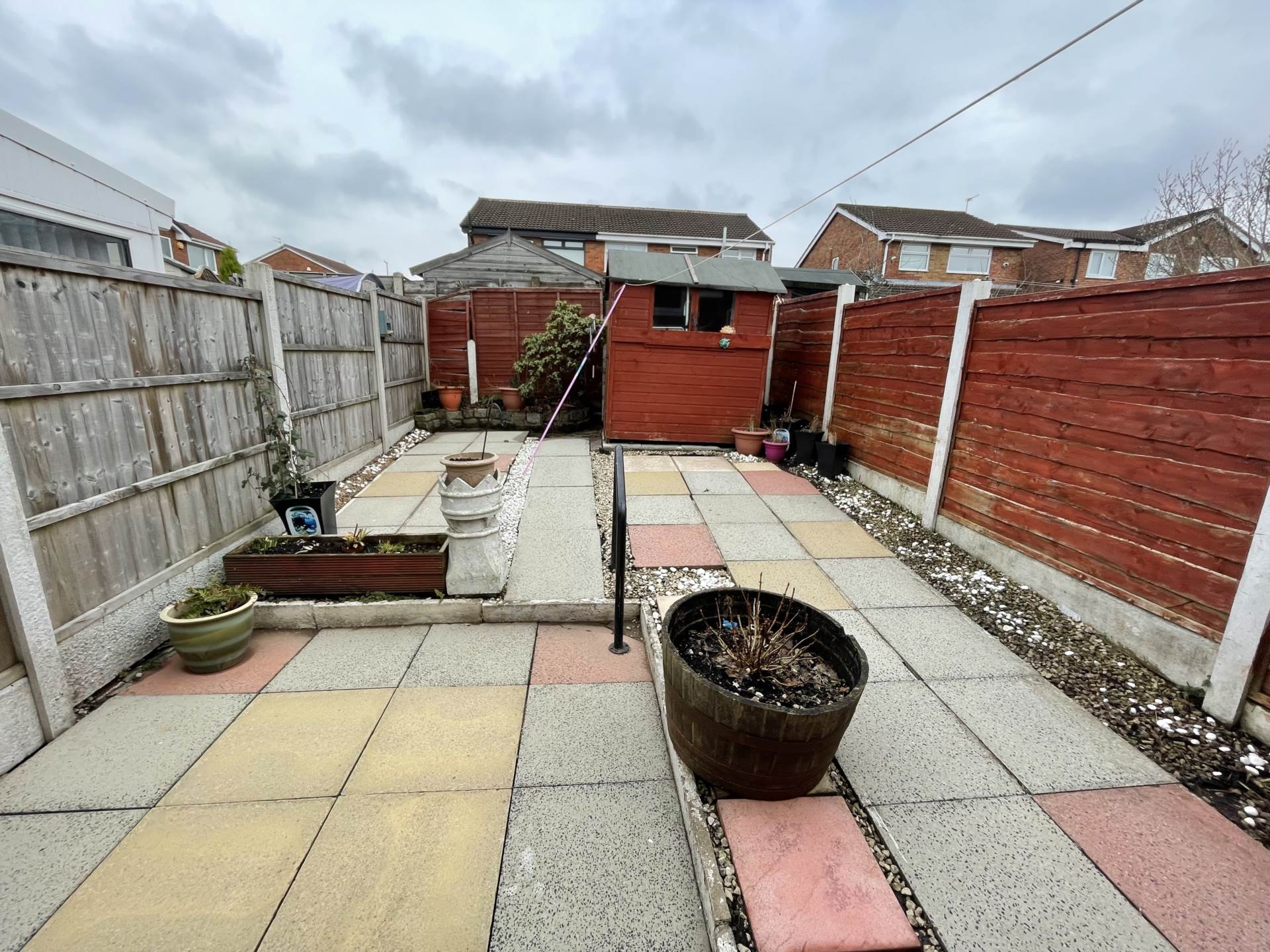 Redwood, Oldham, Image 10