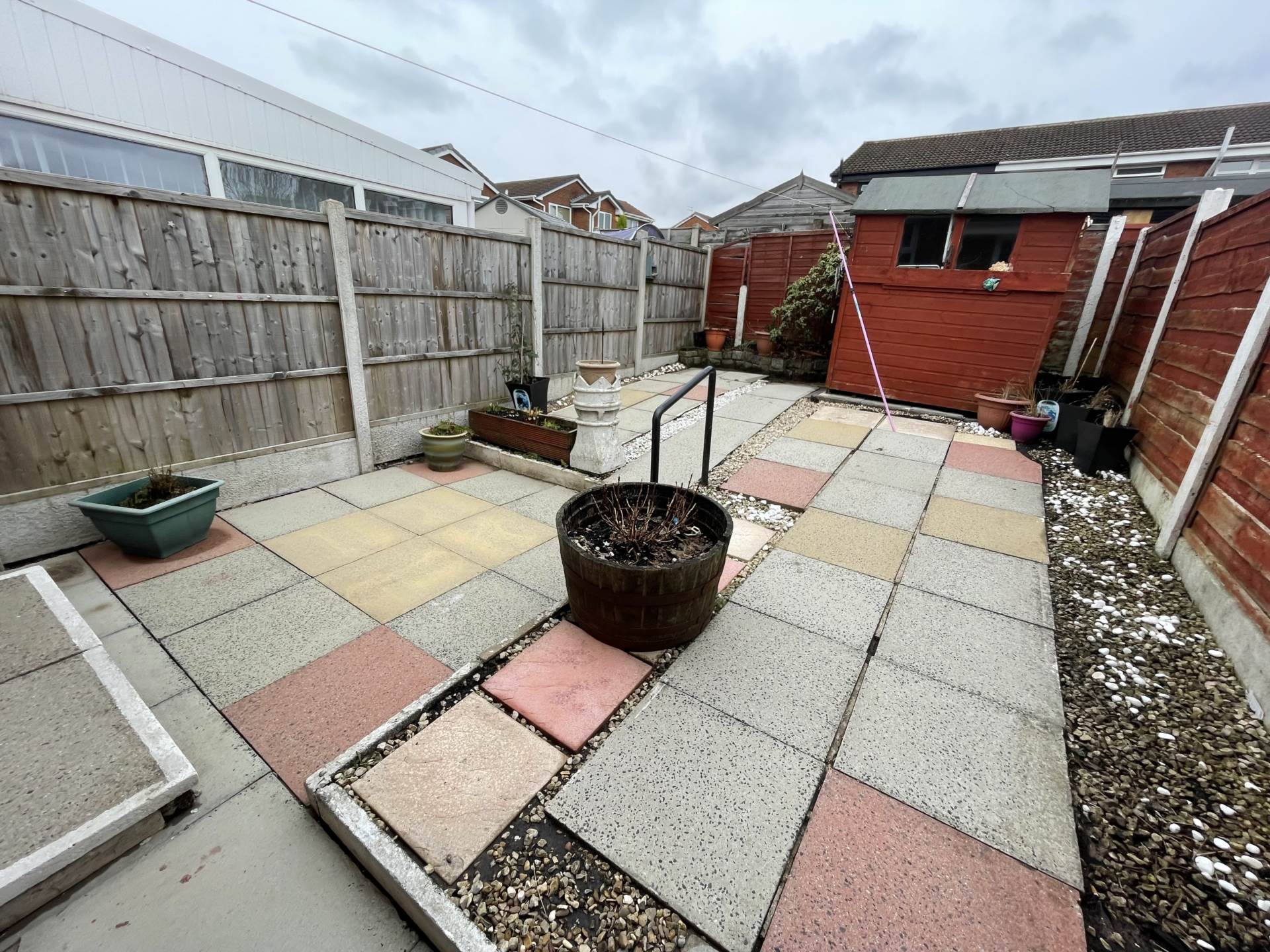 Redwood, Oldham, Image 12