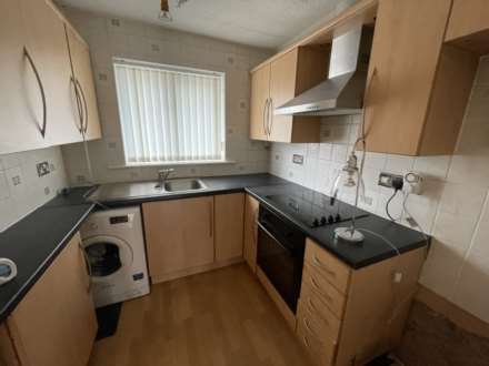 Redwood, Oldham, Image 5