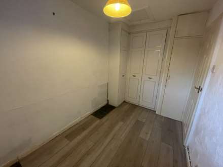 Redwood, Oldham, Image 6