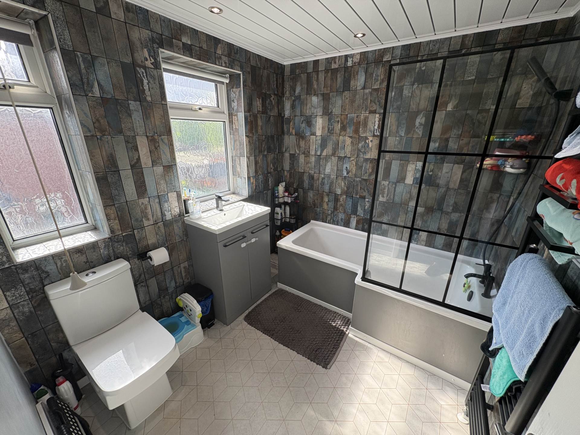 7 Mough Lane, Chadderton, Oldham, OL9 9NT, Image 27