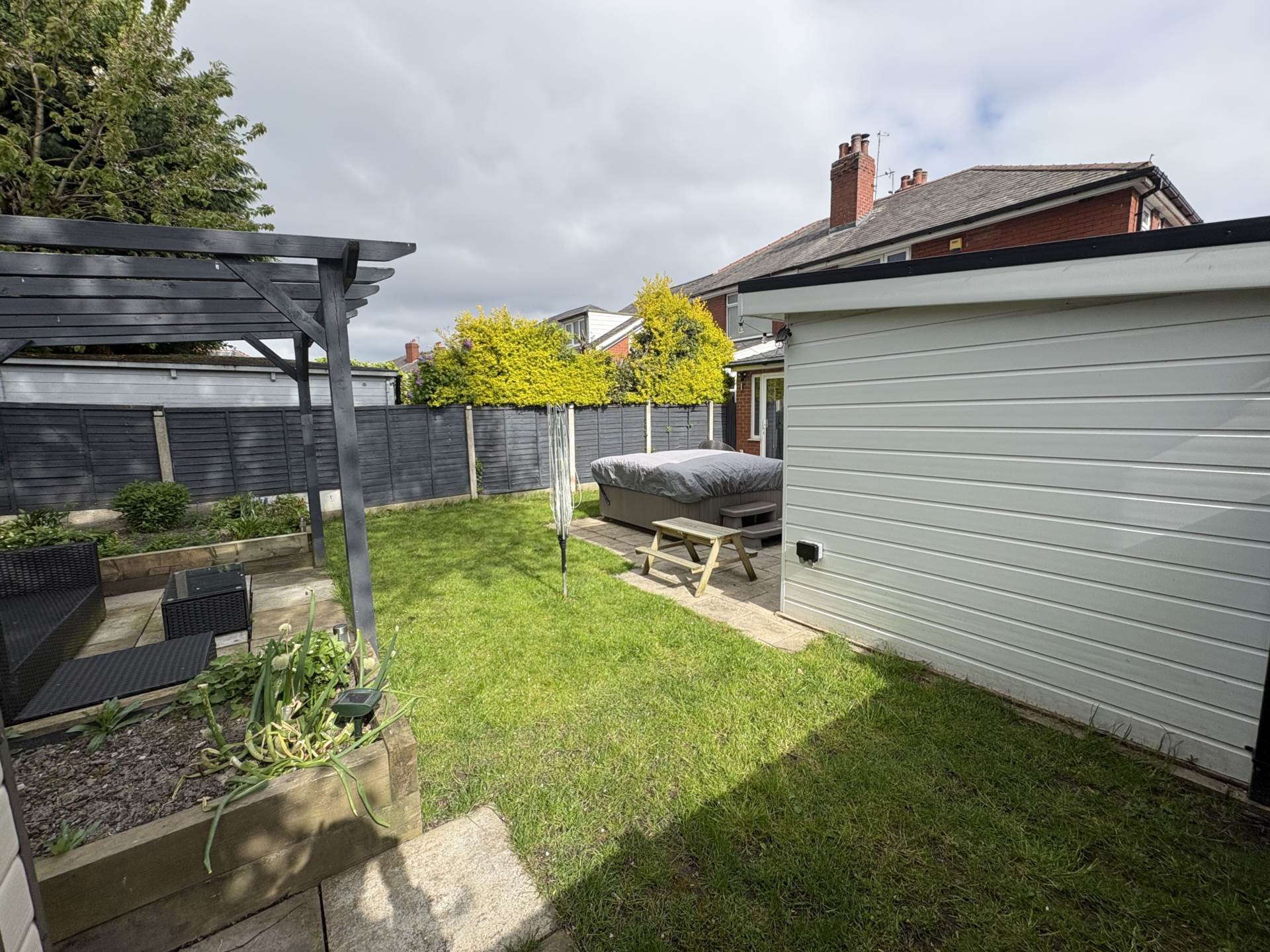 7 Mough Lane, Chadderton, Oldham, OL9 9NT, Image 31