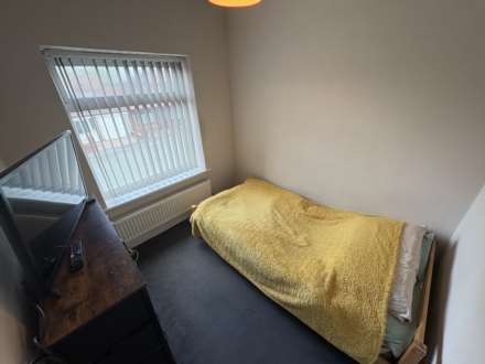 7 Mough Lane, Chadderton, Oldham, OL9 9NT, Image 25