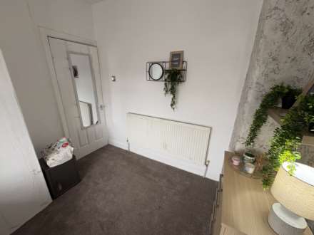 47 Kingston Avenue, Oldham, OL9 8LL, Image 13