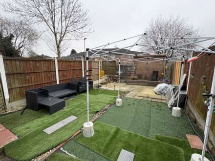 47 Kingston Avenue, Oldham, OL9 8LL, Image 16