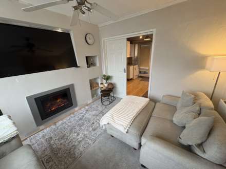 47 Kingston Avenue, Oldham, OL9 8LL, Image 3