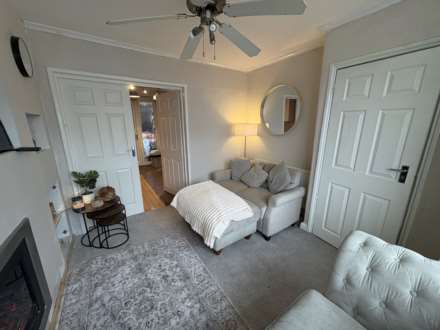 47 Kingston Avenue, Oldham, OL9 8LL, Image 5