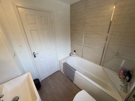 Woodlea, Oldham, Image 24