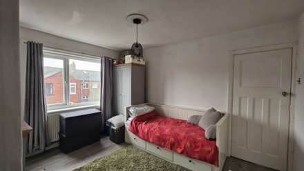 Oakbank Avenue, Chadderton, Image 14