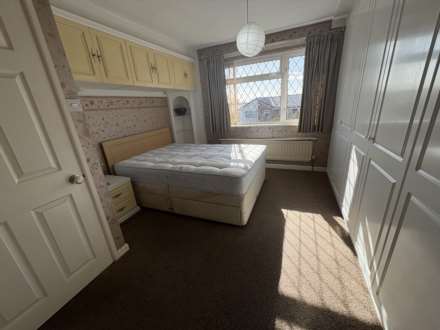 36 Amberwood, Oldham, Image 13