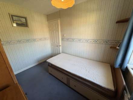 36 Amberwood, Oldham, Image 19