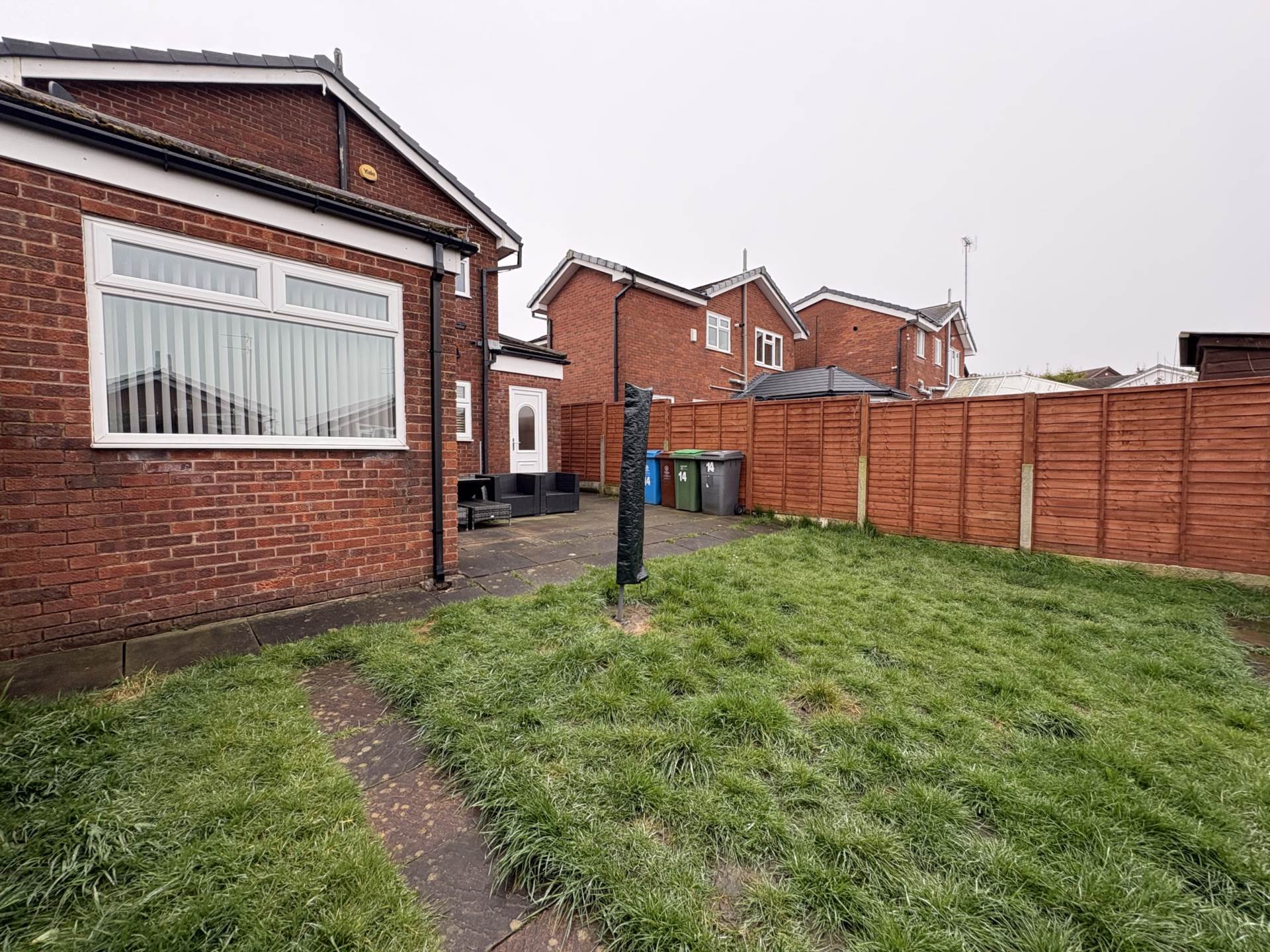 Amberwood, Oldham, Image 27