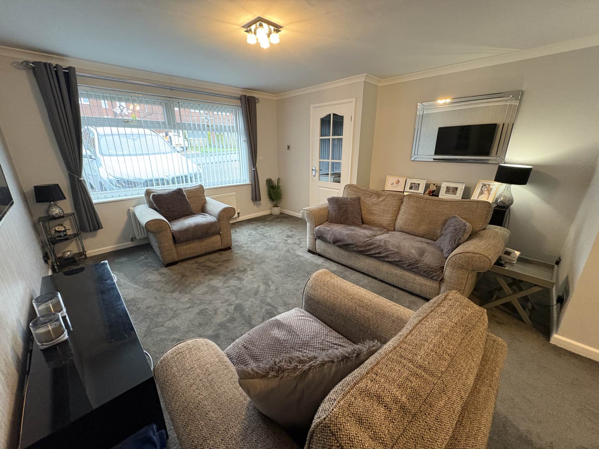 Amberwood, Oldham, Image 8