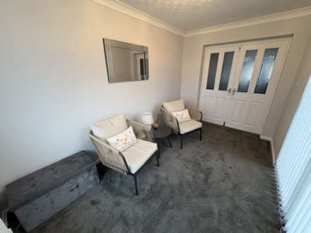 Amberwood, Oldham, Image 11