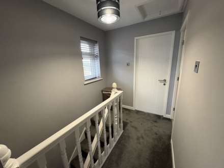 Amberwood, Oldham, Image 13