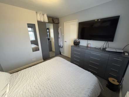 Amberwood, Oldham, Image 19