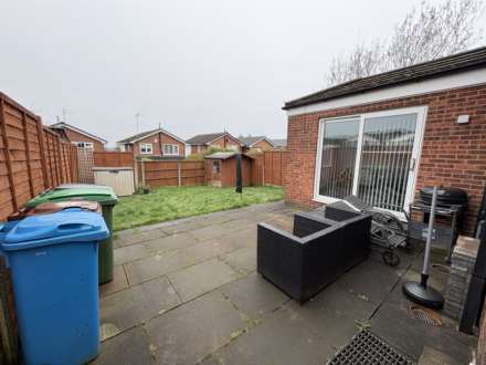 Amberwood, Oldham, Image 25