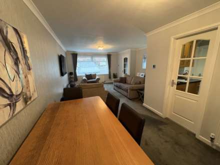 Amberwood, Oldham, Image 7