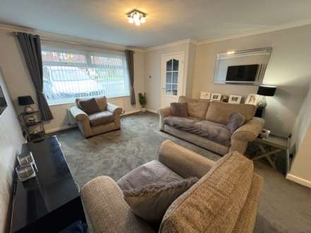 Amberwood, Oldham, Image 8