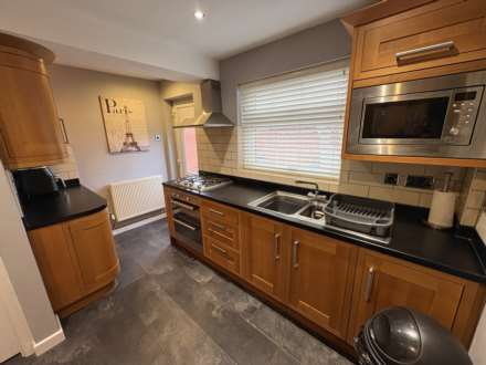 Amberwood, Oldham, Image 9