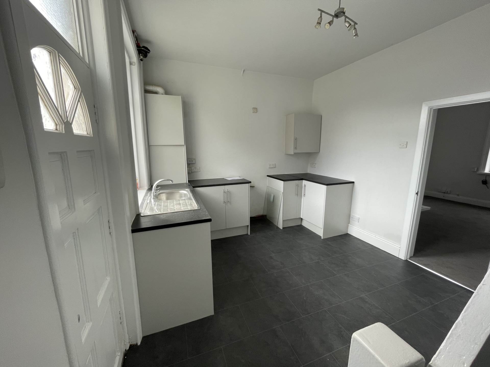 67 Robinson Street, Oldham, Image 7