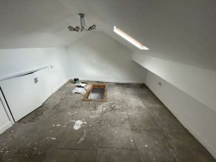 67 Robinson Street, Oldham, Image 14