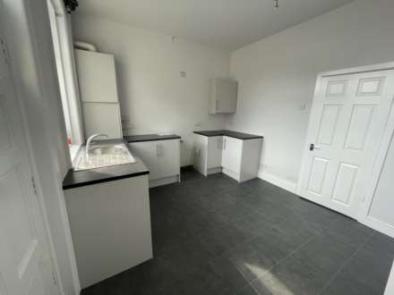 67 Robinson Street, Oldham, Image 6