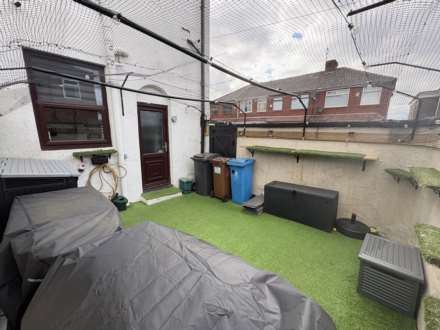 Ripponden Street, Oldham, Image 17